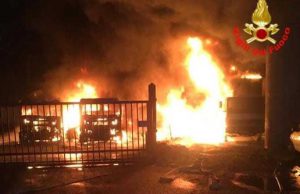 Rogo di tre camion frigo, chiusa la Statale 42 “del Tonale” ad Esine