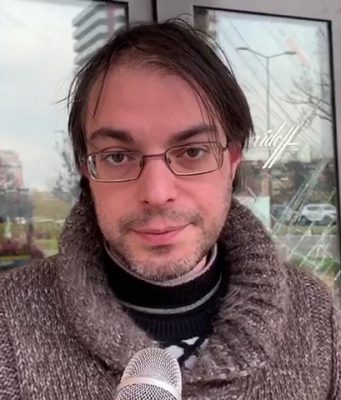 Tabaccaio dorme in negozio e mette in fuga i ladri