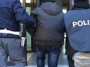 700 euro per non divulgare foto compromettenti. Arrestato estorsore