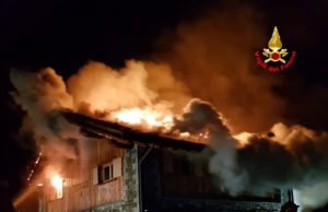Berzo Demo, divorato dalle fiamme il Rifugio Loa