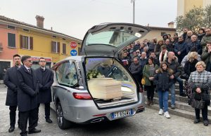 Bedizzole commossa per l’ultimo saluto a Francesca