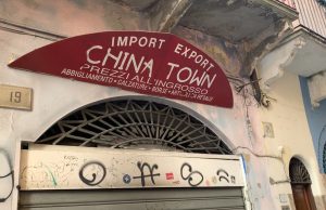 Incendio all’ “Import Export China” di Rua Sovera. Ma non sarebbe in relazione al Coronavirus
