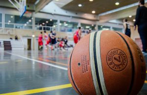 Si riparte: da oggi discoteche all’aperto e da domani sport di contatto