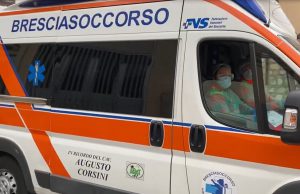 Tragedia in tangenziale Ovest, anziano muore travolto da un camion