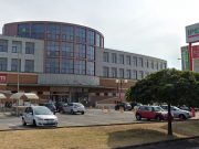 Muore la cassiera: chiuso il Simply di via Valcamonica