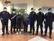 Vestone, i carabinieri portano radio portatili gli anziani per ascoltare la messa