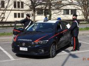 Gardone Vt, tentano di rubare l’auto e picchiano il proprietario. Arrestati