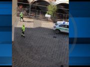 Coronavirus, a Desenzano la Polizia Locale con altoparlante invita a “stare a casa”