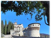 Coronavirus: chiuso il castello