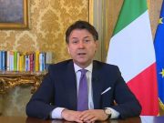 Coronavirus, librerie, lavanderie, abbigliamento per bambini, le prime riaperture. Confermata la serrata fino al 3 maggio