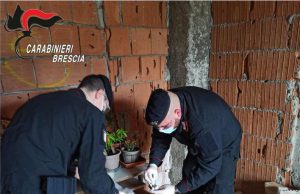 Consegna la cocaina a domicilio: arrestato a Darfo