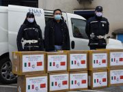 Antonio Chen dona 20.000 mascherine a Brescia