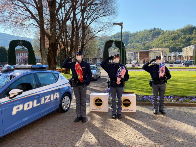 Polizia uova pasqua