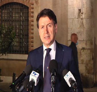 Conte a Brescia, “per rendere omaggio al coraggio e all’abnegazione che questa città sta dimostrando”