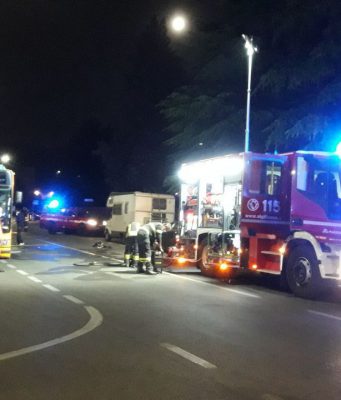 Castenedolo, incendio in un fienile: a fuoco 400 balle di fieno