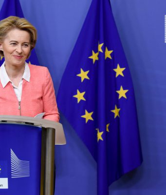 Covid-19, la Commissione Europea propone certificato verde digitale per circolazione sicura