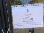Consumavano bevande all’interno di un chiosco: multa e sospensione