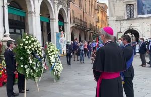 Otto rintocchi per ricordare le vittime della strage di Piazza Loggia