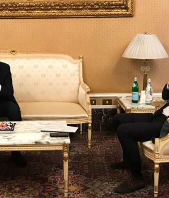 Fontana scrive a Conte: nuovi orari lavorativi per evitare affollamenti