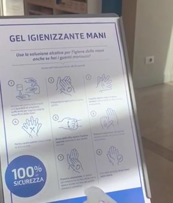 Il primo giorno dei commercianti bresciani dopo il lockdown