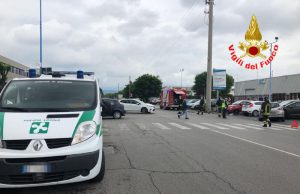Maxi incidente in città: 5 auto coinvolte, ma fortunatamente un solo ferito
