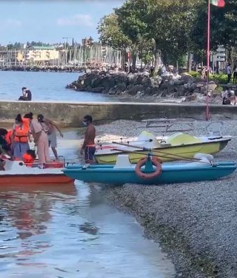 Desenzano, 21enne ivoriano si tuffa dal pedalò e annega. Ritrovato il corpo