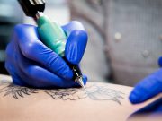 Regione Lombardia: ok alla riapertura di centri tatuaggi e piercing
