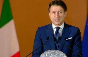 Treni, dal 10 agosto distanziamento di 1 metro anche sui locali. Scatta l’obbligo nel DPCM