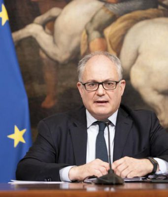 Industria, ripartenza più forte delle attese. Gualtieri: “Risultato incoraggiante, abbiamo però tanta strada davanti”