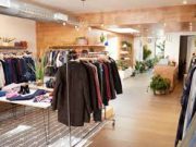 Fase-2, in negozi abbigliamento guanti monouso per clienti