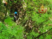 Gardone Riviera, motociclista finisce in una scarpata