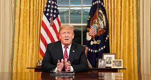 Covid-19, Trump: “Vaccino pronto entro il 2020”. Twitter gli blocca l’account per Fake News