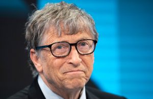 Covid-19, Bill Gates: “Puntiamo a 1 o 2 miliardi di dosi di vaccino all’anno”