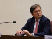 Sileri: ok a riaperture discoteche, ma “non si può ballare stretti stretti”