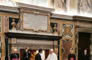 Fontana a Papa Francesco, “La aspettiamo nei luoghi della sofferenza”
