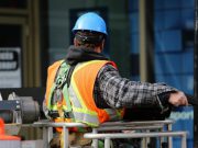 Giornata mondiale per le vittime sul lavoro. Male Brescia