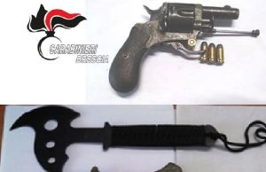 Arrestato uomo che minacciava di morte la madre con un pugnale