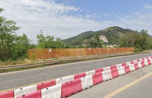 Sotto i ferri il cavalcavia. Chiuso per un mese il tratto di via Serenissima