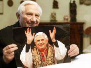 Lutto per il Papa emerito, è morto il fratello Georg