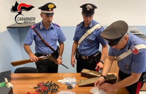 Detenzione stupefacenti e armi: arrestata coppia di coniugi a Esine