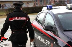 Continue aggressioni per estorcere denaro, padre esasperato denuncia il figlio