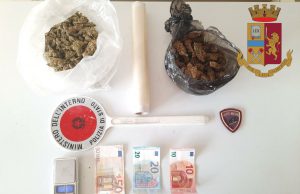 Spacciatore tenta una fuga a piedi, ma gli agenti lo arrestano