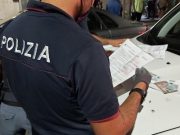 Stazione e Carmine nel mirino della Polizia. Controlli su 85 persone, 7 ai domiciliari e 5 esercizi commerciali