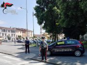 Rissa a Pontevico: un futuro Carabiniere disarma il violento