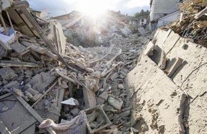 A quattro anni dal sisma ricostruzione a rilento. L’ex sindaco di Amatrice: “Voglio le scuse”