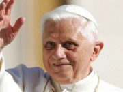 Ratzinger è in gravi condizioni di salute, la voce del Papa emerito sarebbe “appena udibile”