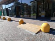 Un flash-mob per abbattere le barriere architettoniche della stazione di Desenzano