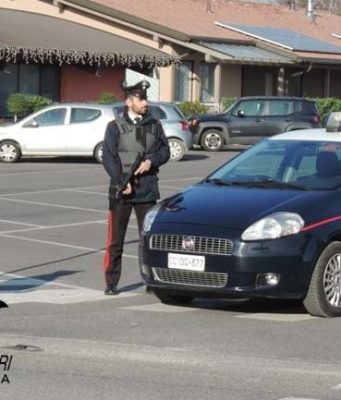 Pranzavano in hotel pur non essendo ospiti, in barba a norme e ristoratori chiusi