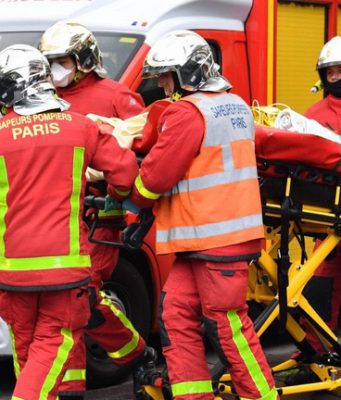 Parigi: accoltellamento vicino a Charlie Hebdo, fermato sospetto