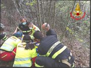 Darfo: cade sul sentiero e viene soccorsa dai Vigili del Fuoco